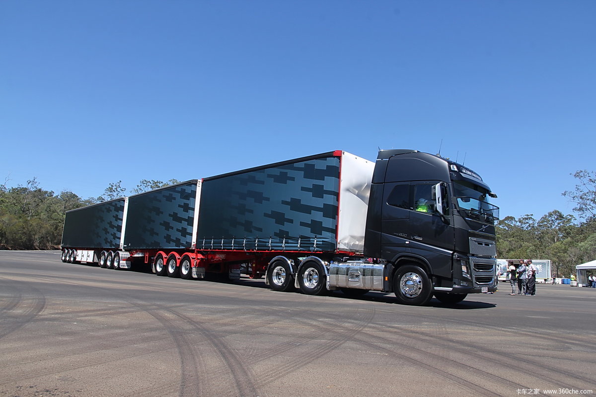 【图】沃尔沃 新fh16重卡 600马力 6x4 牵引车(澳大利亚版三节全挂车)