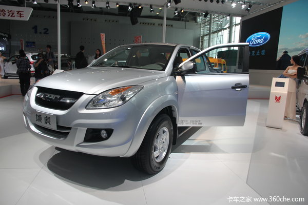 2013款江铃 域虎 2.4L柴油 四驱 双排皮卡(LX)