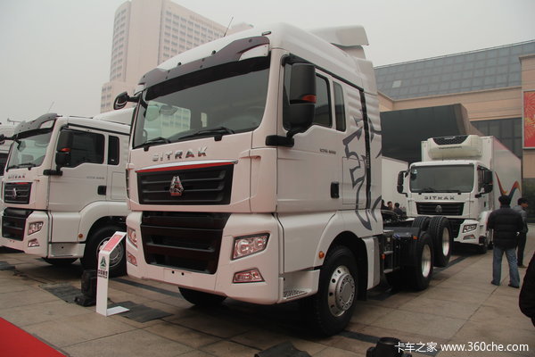 中国重汽 汕德卡SITRAK C7H重卡 440马力 6X2R牵引车(ZZ4256V323HD1)(白色)