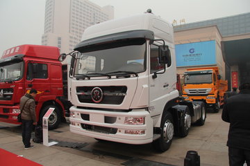 中国重汽 斯太尔重卡 340马力 6X2牵引车(ZZ4223N27C1D1N)