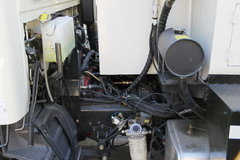 福田 雷萨 143马力 4X2 餐厨垃圾车(HFV5080TCABJ4)