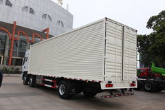 东风柳汽 乘龙M5重卡 245马力 6X2 9.6米排半厢式载货车(LZ5250XXYM5CA)