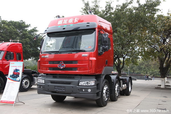 东风柳汽 乘龙m5重卡 350马力 6x2牵引车(东康发动机)(lz4241qcaa)