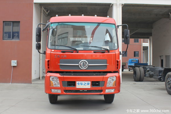 东风商用车 天锦中卡 210马力 6X2 8.6米栏板排半载货车(DFL1160B5)