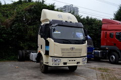 解放 J6L中卡 180马力 4X2 排半载货车(底盘)(CA5160XXYP62K1L5E)