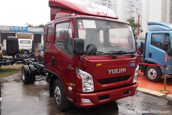 跃进 超越c300-33 125马力 3308轴距排半轻卡底盘(nj1041zfdcmz)外观