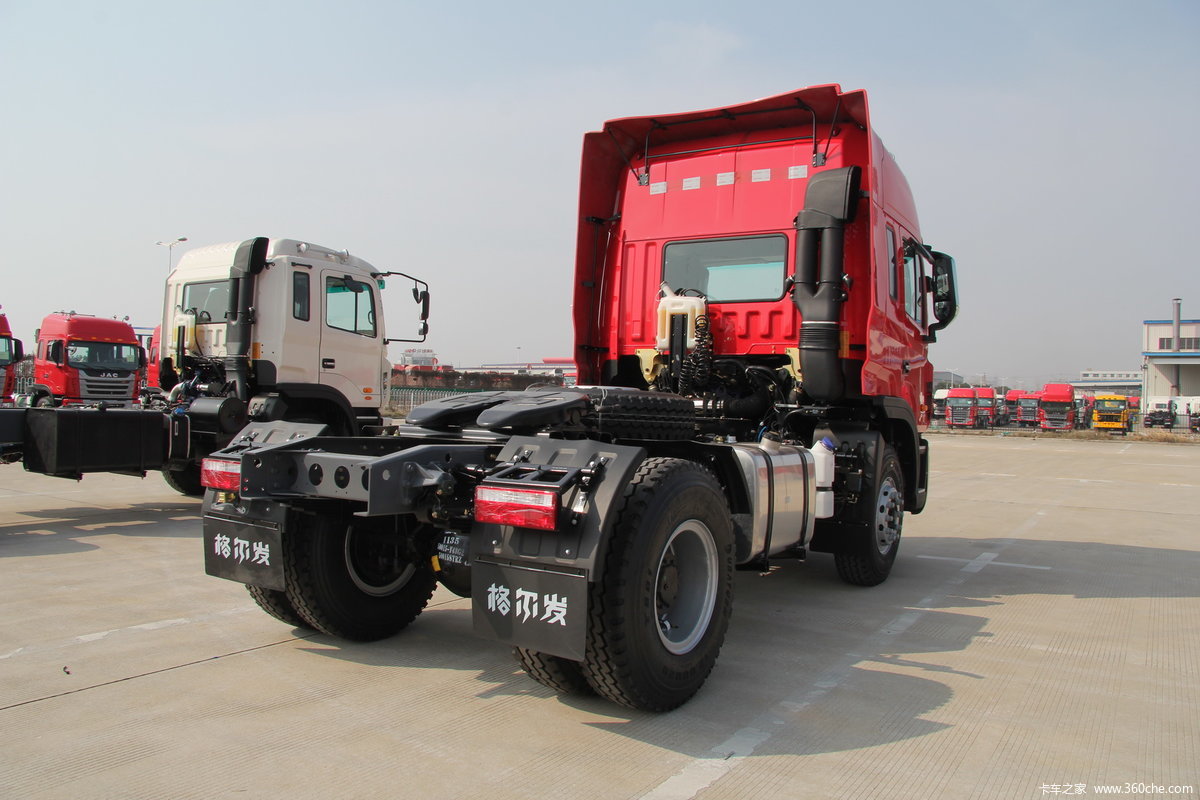 江淮 格尔发k系列重卡 300马力 4x2 牵引车(hfc4181p1k4a35f)