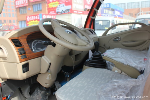 報價7.8萬元&nbsp;東風(fēng)銳鈴輕卡投入成都市場