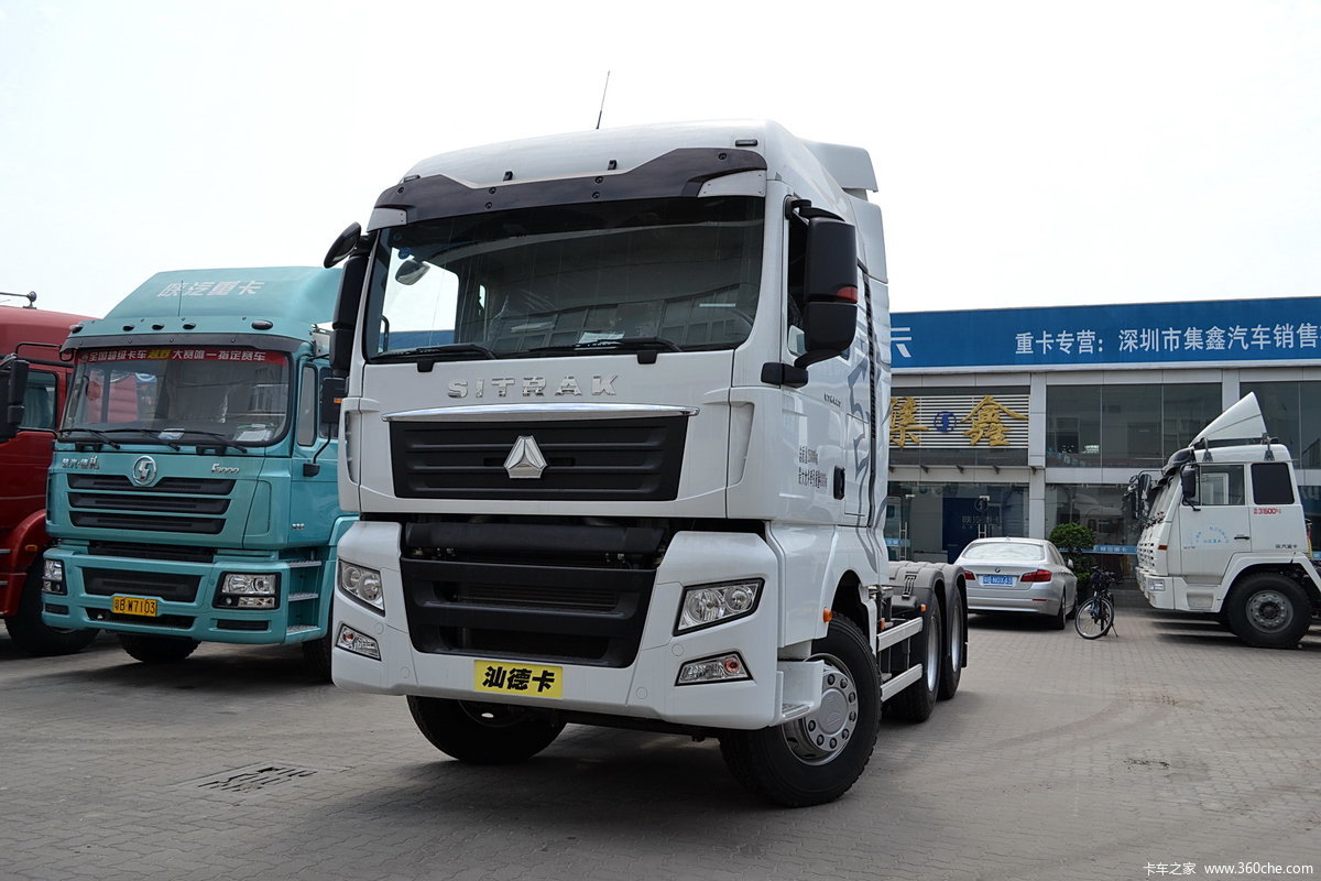 中国重汽 汕德卡SITRAK C7H重卡 440马力 6X4牵引车