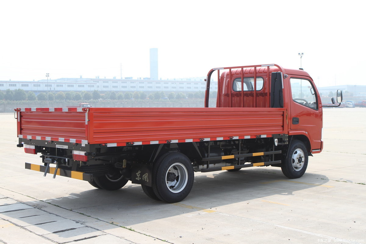 东风凯普特 凯普特e 东风 锐铃m 116马力 4.15米单排栏板轻卡 外观