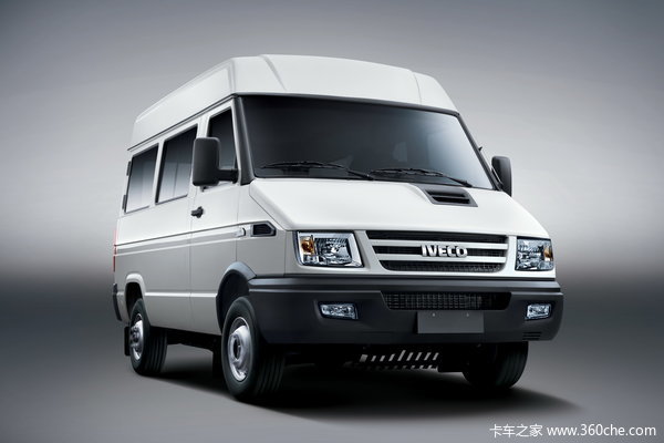 南京依维柯 Turbo Daily 2017款 A40 11-17座 129马力 2.8T中顶商务车