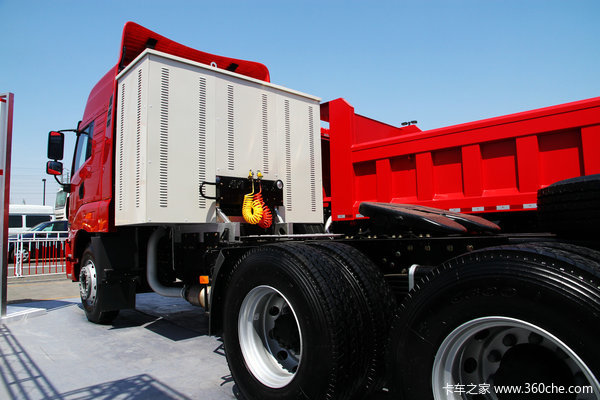 回馈用户 运城解放天v牵引半挂售41.5万