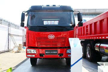 一汽解放 J6L中卡 180马力 4X2 6.8米LNG厢式载货车(CA5160XXYP62L4E1M5)