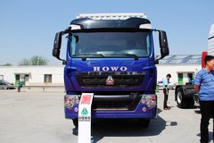 中国重汽 HOWO T5G中卡 180马力 4X2 6.9米排半厢式载货车(ZZ5167XXYH501GD1)