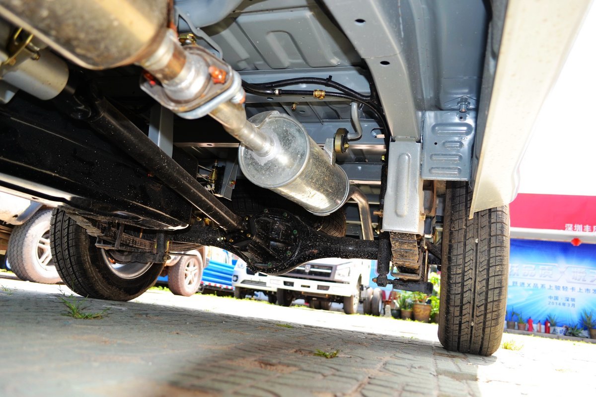 0l面包车>底盘> > 华晨鑫源金杯 > 海星 > 金杯 海星a9 69马力 1.