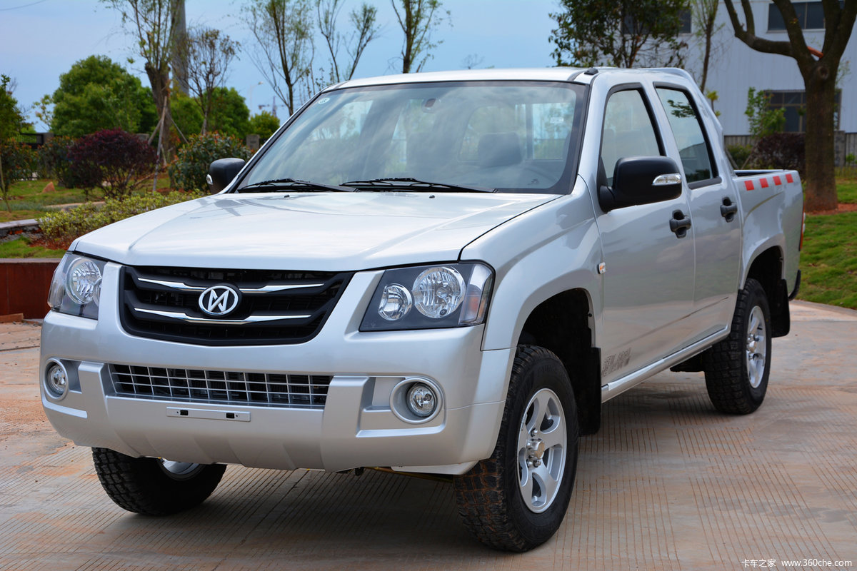 8l柴油 两驱 标厢双排皮卡_实拍图片_188424_卡车之家