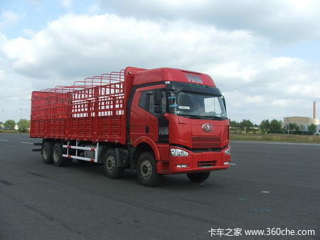 一汽解放 J6P重卡 2013款 310马力 8X4 9.4米仓栅式载货车(CA5310CCYP66K2L7T4E4)