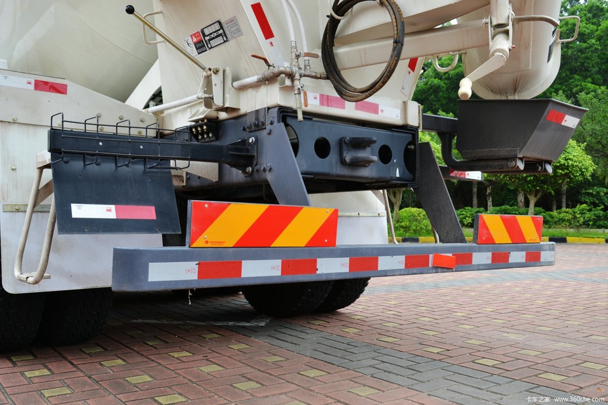 【图】联合卡车u340 340马力 6x4 混凝土搅拌车(sqr5252gjbn6t4)_实拍
