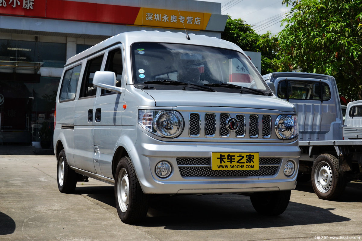 东风小康 V29  87马力 1.2L面包车