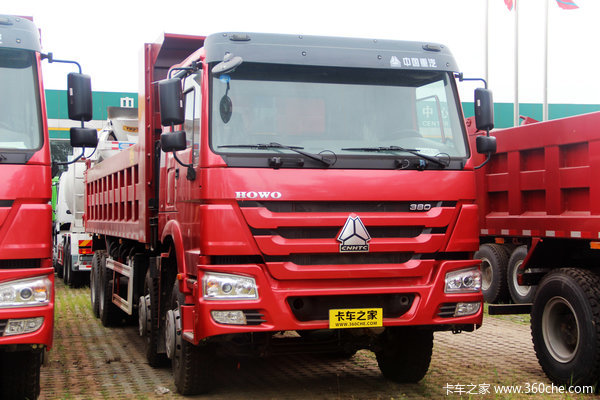 中国重汽 HOWO重卡 380马力 8X4 7.8米自卸车(ZZ3317N4267D1)