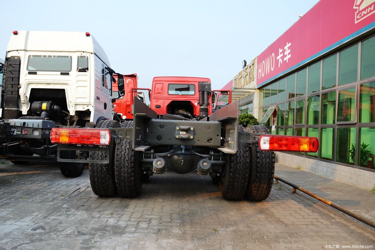 【图】中国重汽 howo-7重卡 380马力 10x4 清障车底盘(zz5507n31b7d1)
