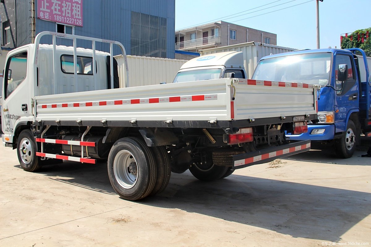 6米单排栏板轻卡(hfc1040p73k2b4)_实拍图片_211412_卡车之家