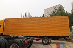 东风柳汽 乘龙M5重卡 245马力 6X2 9.6米排半厢式载货车(LZ1200M3CAT)