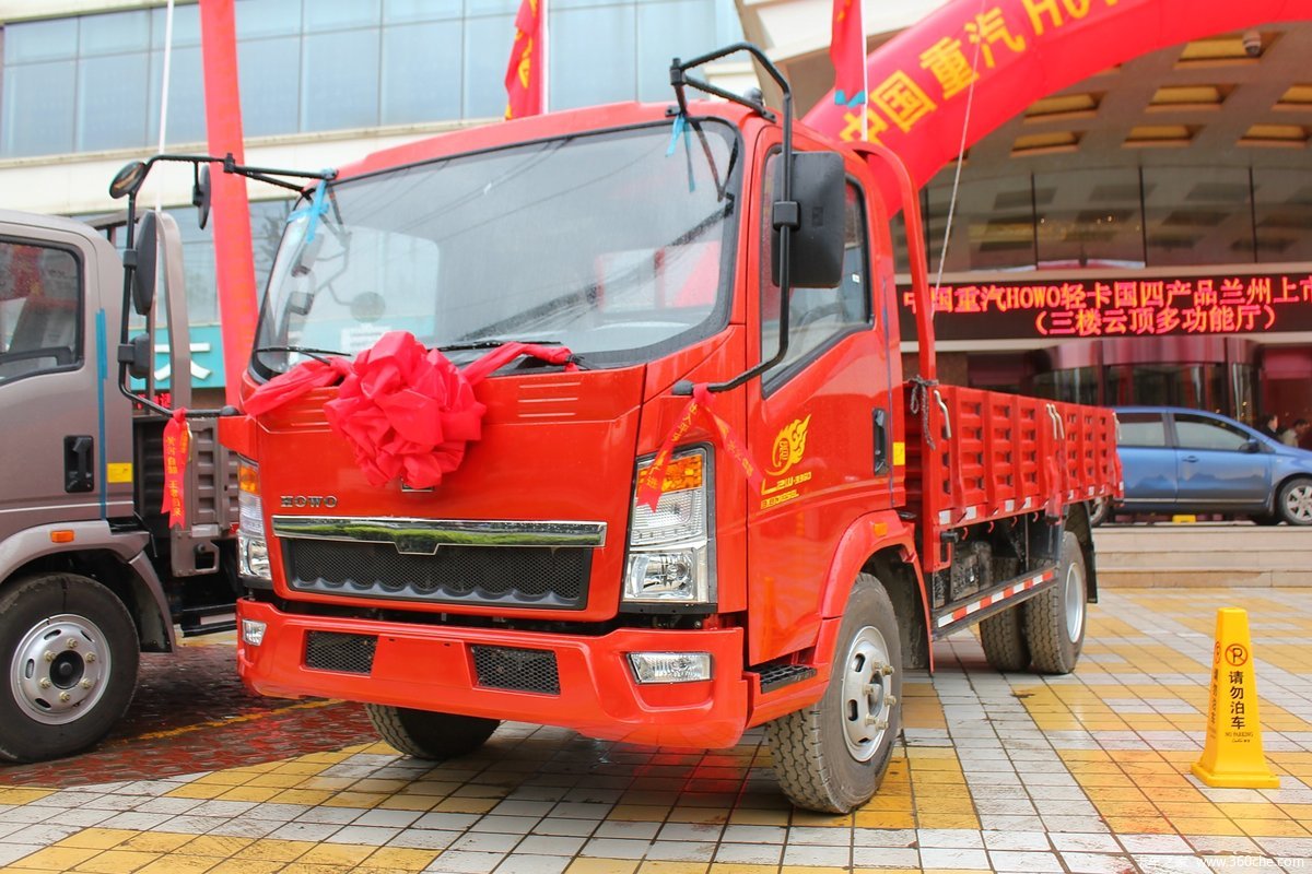 中国重汽HOWO 悍将 170马力 4.85米排半栏板载货车