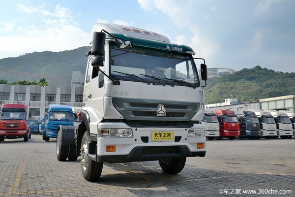 中國重汽 新黃河c5b中卡 220馬力 4x2牽引車(zz4184k3616d1)外觀圖片