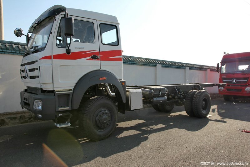 【图】北奔 ng80系列重卡 300马力 4x4 6.
