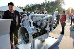 中国重汽MT13.44-50 440马力 13L 国五 天然气发动机