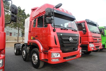 中国重汽 豪瀚J7B重卡 380马力 6X2 LNG牵引车(ZZ4255N27C6E1L)