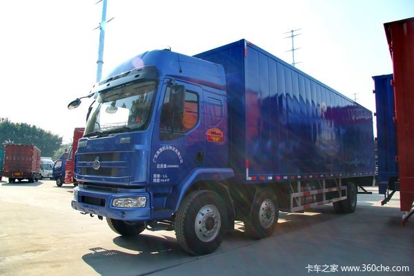 东风柳汽 乘龙M3中卡 220马力 6X2 9.6米厢式载货车(LZ5250XXYRCMA)