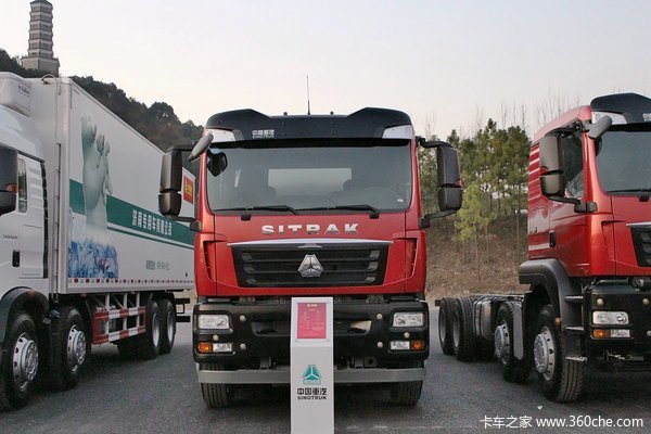 中国重汽 SITRAK C5H 280马力 6X4 短轴油罐车底盘(ZZ1266N504GE1)