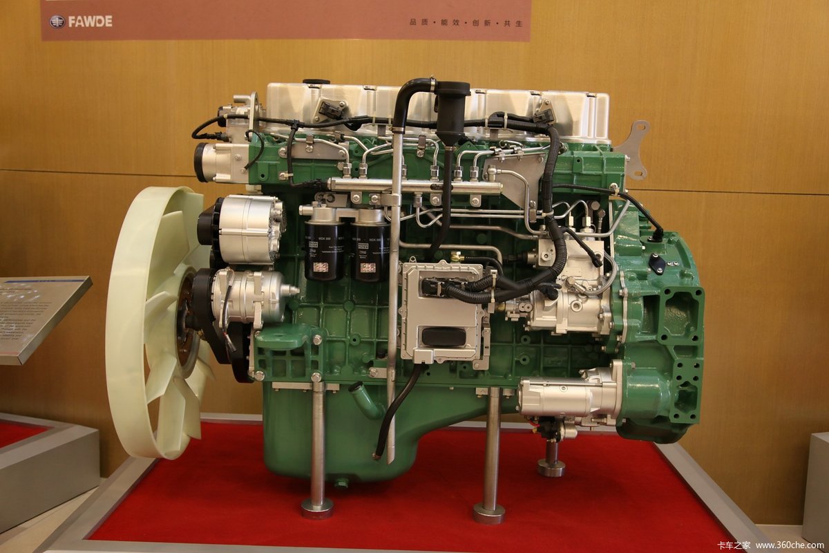锡柴CA6DL2-33E 330马力 8.6L 国三 柴油发动机