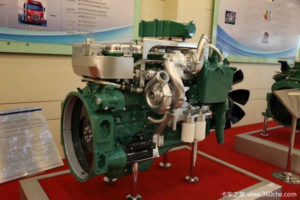 锡柴CA6DLDZ-32E4R 320马力 6.6L 国四 柴油发动机