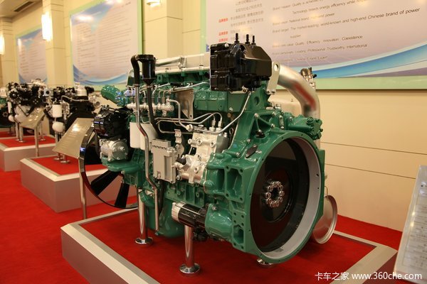 锡柴CA6DL2-37E5 370马力 8.6L 国五 柴油发动机