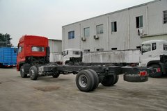 东风商用车 天龙重卡 245马力 6X2 9.6米厢式载货车底盘(DFL5253XXYAX1B)