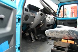 神力L4 自卸车驾驶室                                               图片