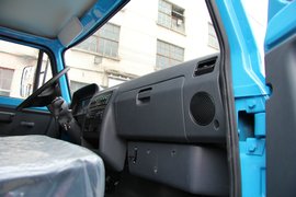 神力L4 自卸车驾驶室                                               图片