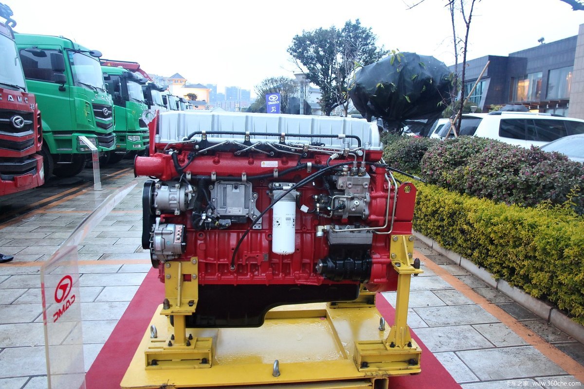 汉马动力CM6D18.420 50 420马力 9.84L 国五 柴油发动机