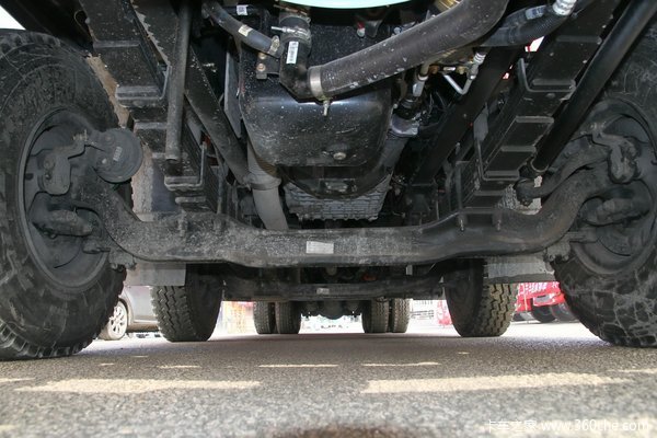 4米仓栅式载货车(cdw5310ccya1t4)底盘图片