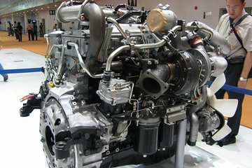 庆铃五十铃6UZ1-TC 360马力 10L 国三 柴油发动机