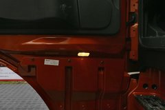 联合卡车 U420重卡 2015款 420马力 6X4牵引车(SQR4251D6ZT4-6)
