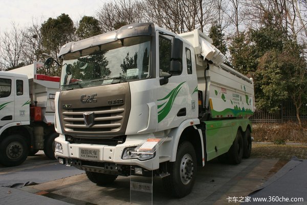 联合卡车 U340 340马力 6X4 5.6米LNG自卸车(SQR3252N6T4)