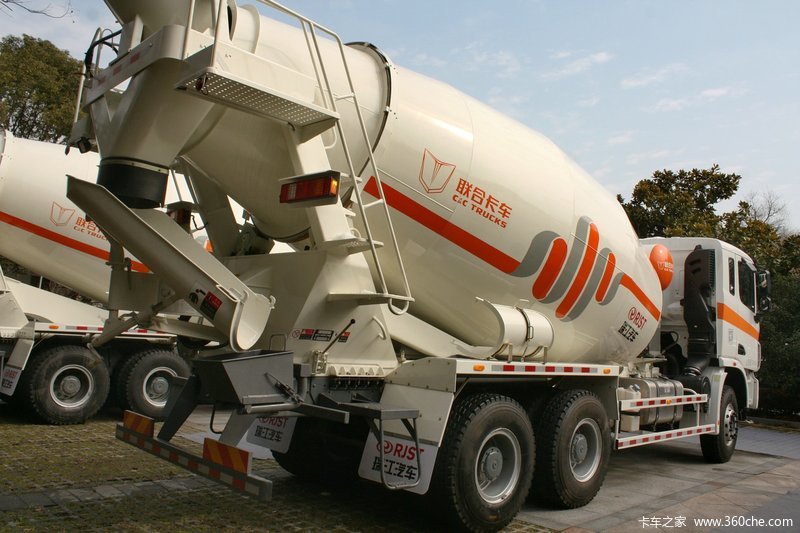 【图】联合卡车u340 340马力 6x4 混凝土搅拌车(sqr5251gjbd6t4-2)