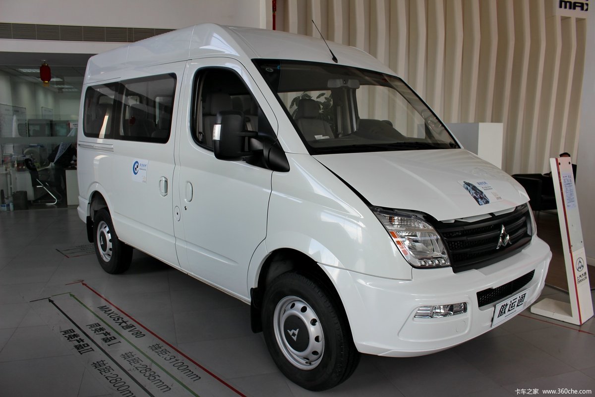 上汽大通 v80 2015款 傲运通手动版 136马力 短轴中顶封闭厢式货车