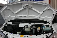 上汽大通 V80 2015款 傲运通手动版 136马力 短轴中顶封闭厢式货车