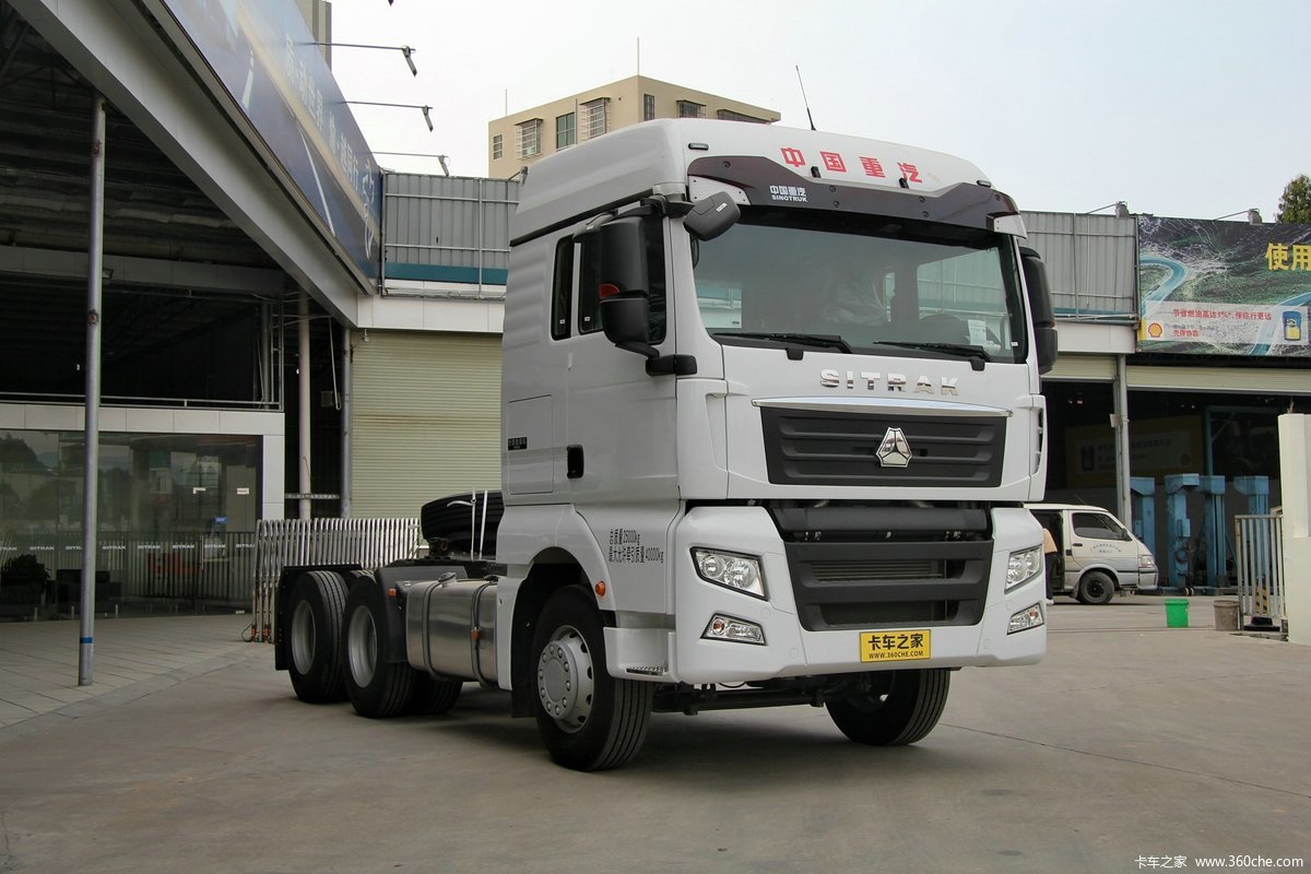 中国重汽 汕德卡SITRAK C7H重卡 440马力 6X2R牵引车(高顶)