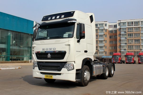 中国重汽 HOWO T7H重卡 440马力 6X4牵引车(手自一体)(ZZ4257V324HD1B)